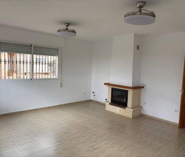 Casa o chalet de alquiler en Santa Ana - Photo 1