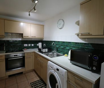Flat to rent on - Photo 6