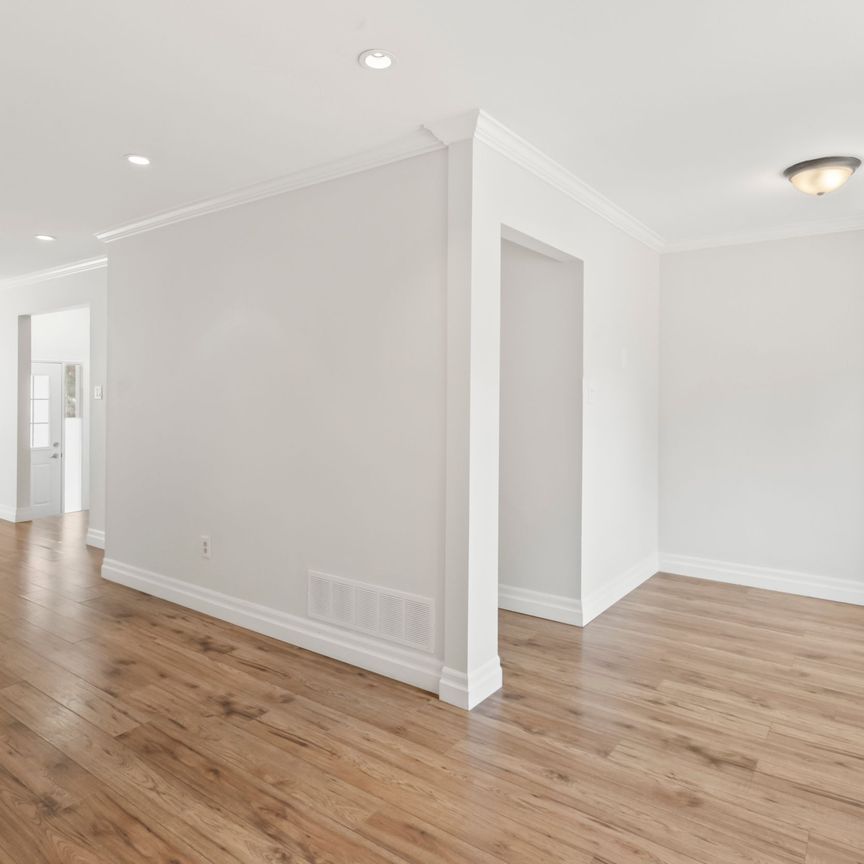 For Lease - 10 Bassett Boulevard Unit# 56, Whitby, Ontario - Photo 1