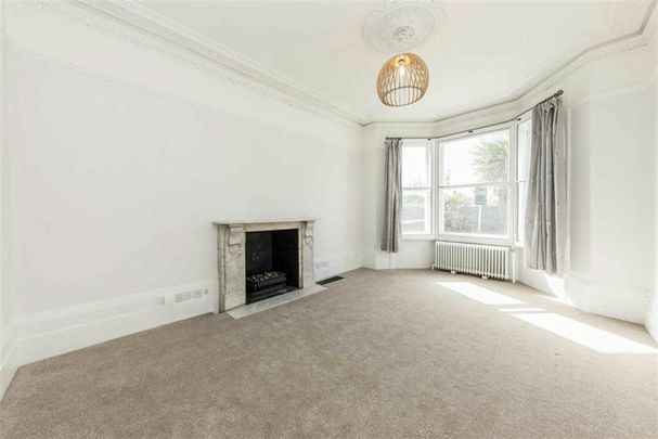 Park Road, Hampton Wick, KT1 - Photo 1