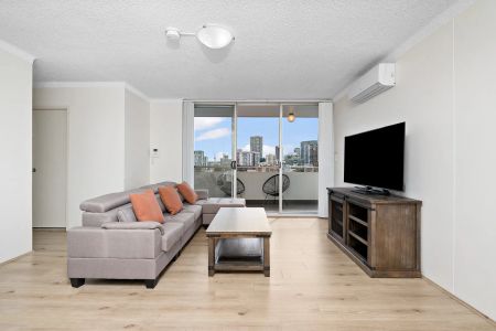 Fully Furnished Apartment in Prime Harris Park Location - Photo 3