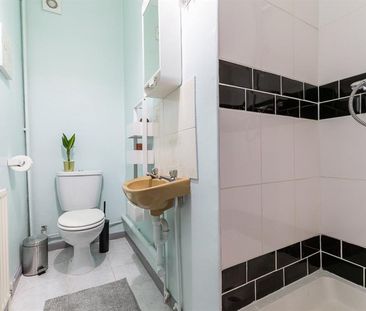 1 bedroom Flat To Let - Photo 2