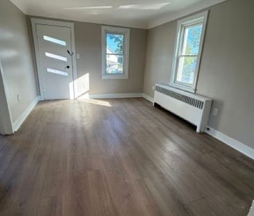 For Lease - 4143 Welland Street, Niagara Falls, Ontario - Photo 3