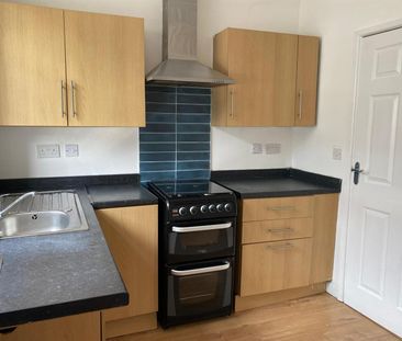 House - Terraced For Rent North Road, Porth - Photo 1