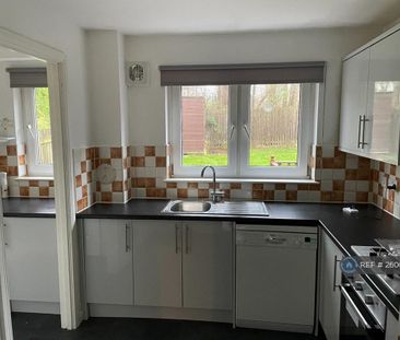 4 bedroom detached house to rent - Photo 1