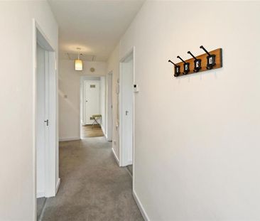 2 bedroom bungalow to rent - Photo 2