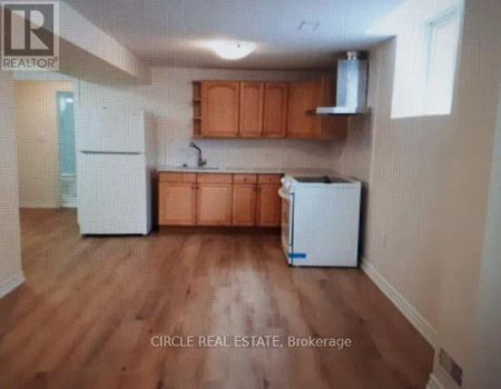 109 SPRINGVIEW DRIVE - Photo 3