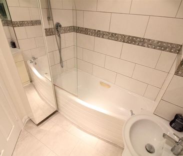 Warwick Road, West Drayton - Photo 3