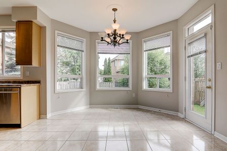 For Lease - 51 Raffia Avenue, Richmond Hill, Ontario - Photo 3
