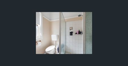 JUST MINUTES TO PRIMARY AND SECONDARY SCHOOLS - Photo 4