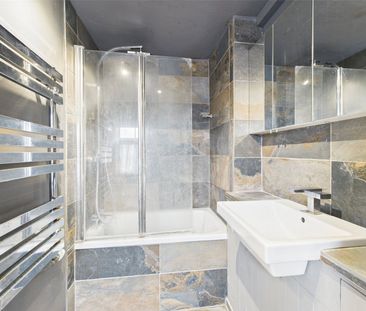 High Street, Chinnor, Oxfordshire, OX39 - Photo 6