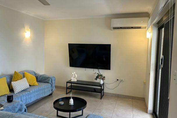 MODERN LIVING IN A PRIME LOCATION – YOUR NEW HOME AWAITS! - Photo 1