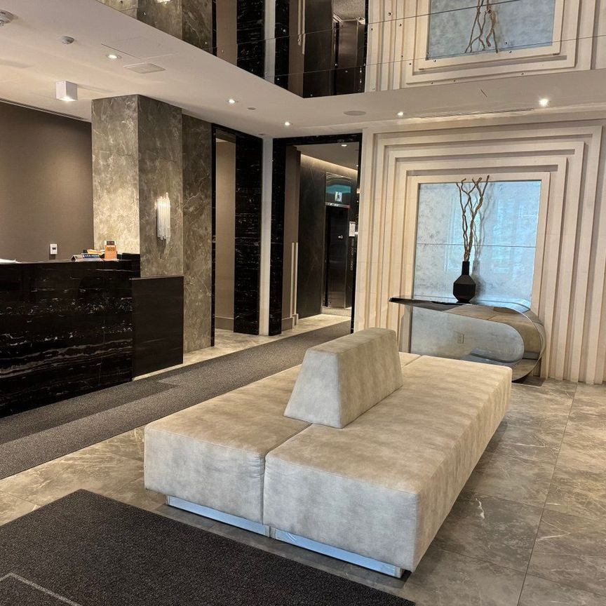 For Lease - 398 Highway 7 N/A Unit# 315, Richmond Hill, Ontario - Photo 1