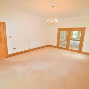 4 bedroom house to rent - Photo 3
