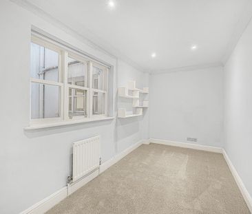 3 bedroom flat to rent - Photo 5