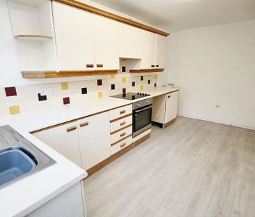 3 bedroom terraced house to rent - Photo 6