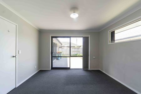 Executive Family Home - Photo 3