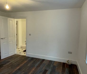 1 Bed Flat, Princes Terrace, BN2 - Photo 3