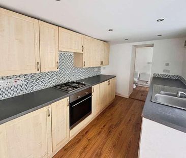 Woodlands, Hayes Point, Sully, CF64 - Photo 6