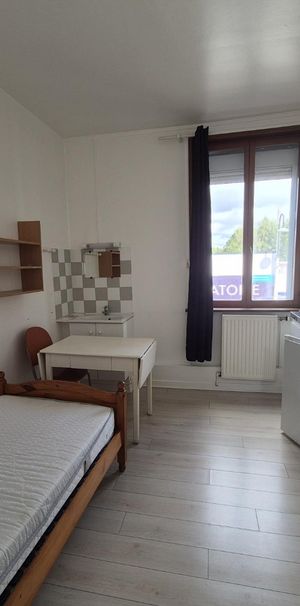 Location Appartement 1 pièce 11m² PECQUENCOURT 59146 - Photo 1