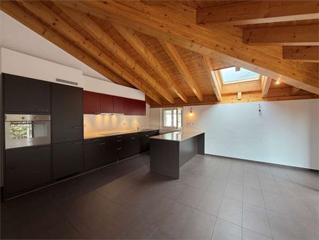 Appartamento moderno di 4,5 locali immerso nel verde a Cadro - Photo 4