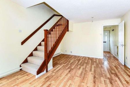 Holly Close, Bicester, OX26 - Photo 3