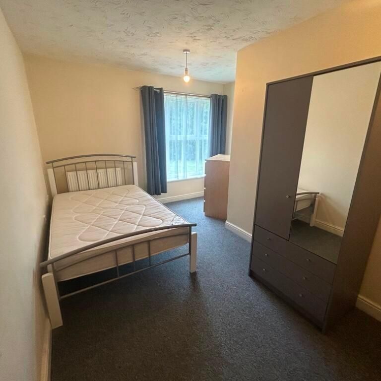 4 bedroom house to rent - Photo 1