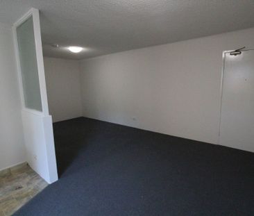 Updated 2 Bedroom Unit in Central Location - Photo 4