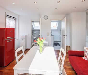 Newly furnished self-contained attic apartment - Photo 3