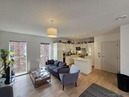 3 bedroom property to rent in Manchester - Photo 2