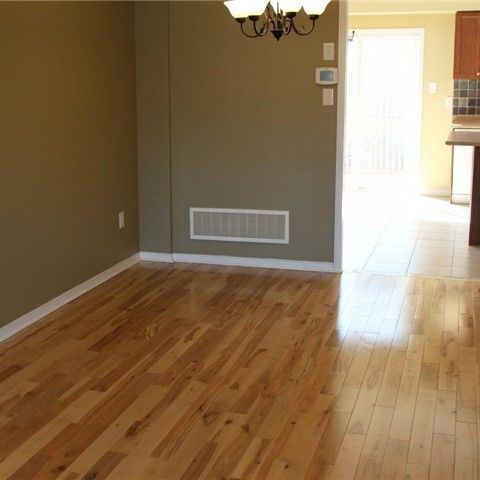 For Lease - 2321 Saddlecreek Crescent, Oakville, Ontario - Photo 1