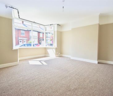 Newcastle upon Tyne - Photo 2