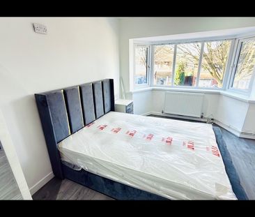 Room in a Shared House, Monsal Road, B42 - Photo 4