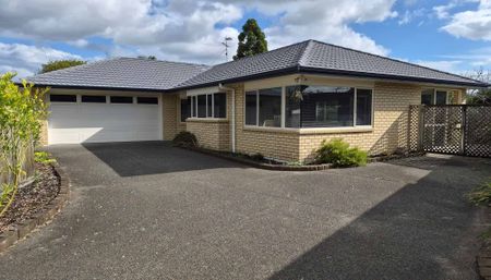 Coastal Comfort Living - Photo 3