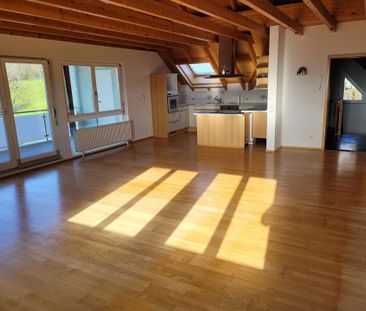 großzügige 4,5-Zimmer-Wohnung mit Balkon und Gemeinschaftsgarten in... - Photo 4