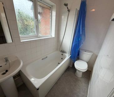 1 bedroom mews to rent - Photo 4