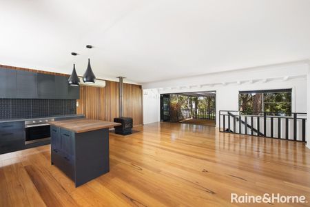 3 bedroom spacious waterfront home - Photo 4