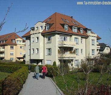 - 1 - Zimmerwohnung mit Balkon und EBK in DD-Gruna und TG-Stellplatz - Foto 1