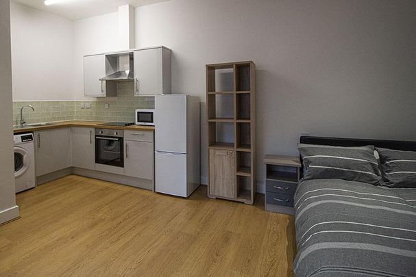 Studio to rent - Photo 1