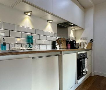 2 bedroom duplex to rent - Photo 3