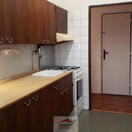 Pronájem bytu 2+1 s balkónem Valašské Meziříčí, ul. Zašovská - Fotografie 1