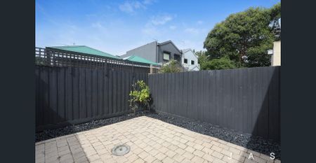 Contemporary Comfort in the Heart of Seddon - Photo 5