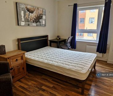 2 bedroom flat to rent - Photo 6