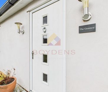 2 bedroom bungalow to rent - Photo 2