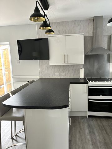 Wades Road, Filton - Photo 3