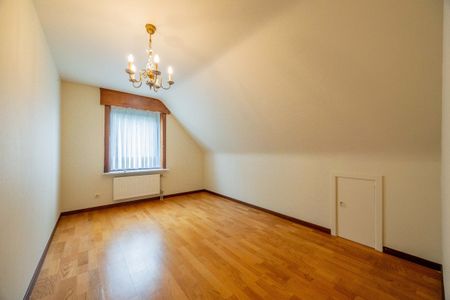 ALLEENSTAANDE WONING IN CENTRUM ZWEVEGEM! - Foto 5