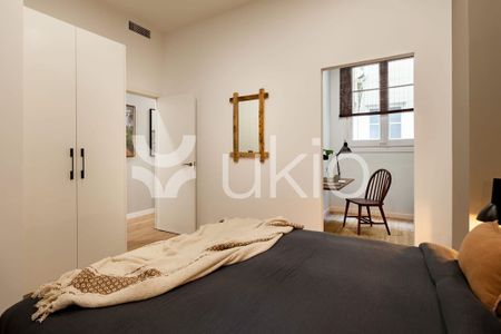 Barcelona Capital, Catalonia 08012 - Photo 5