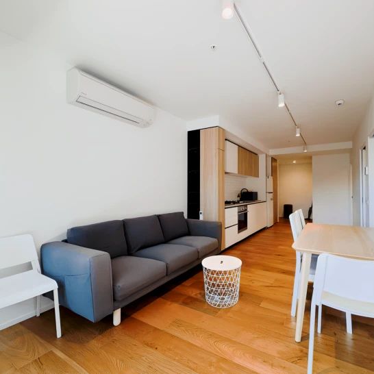 1 bed 1 bath - Photo 1