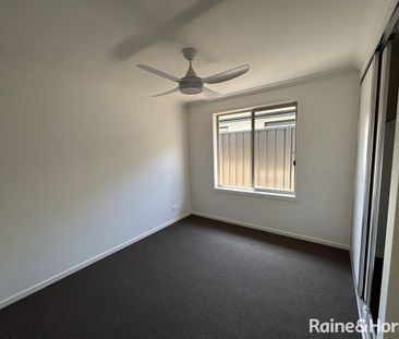 3 Bedroom Home In Blakeview! - Photo 5