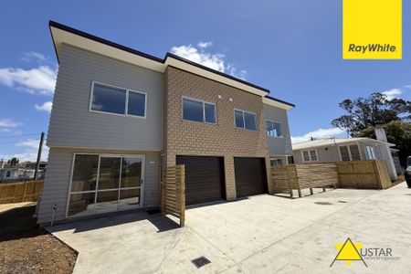 New Duplex House in Te Atatu South! - Photo 2